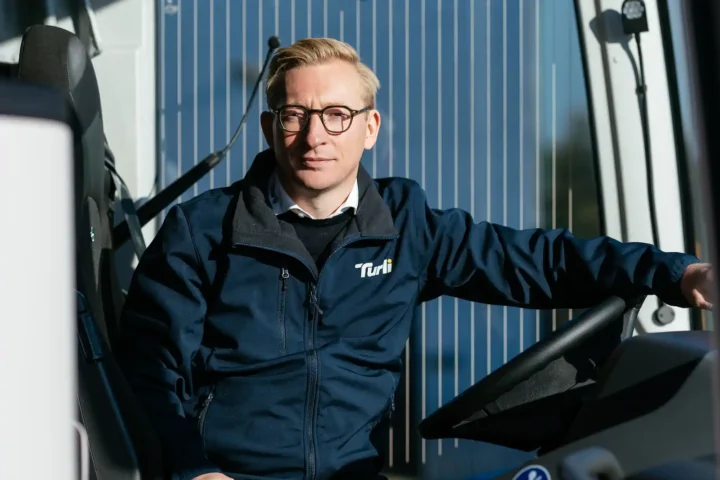 Portrætfoto af Mathias Jordan Andersen, direktør hos Turli